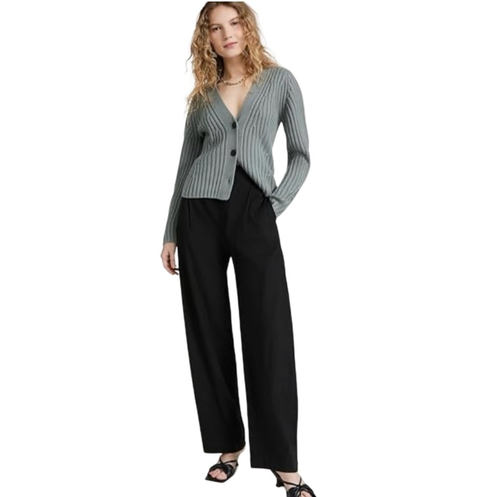 Vince Pleated Front and Back Wool Blend Pull on Black Pant‎  Sz 4